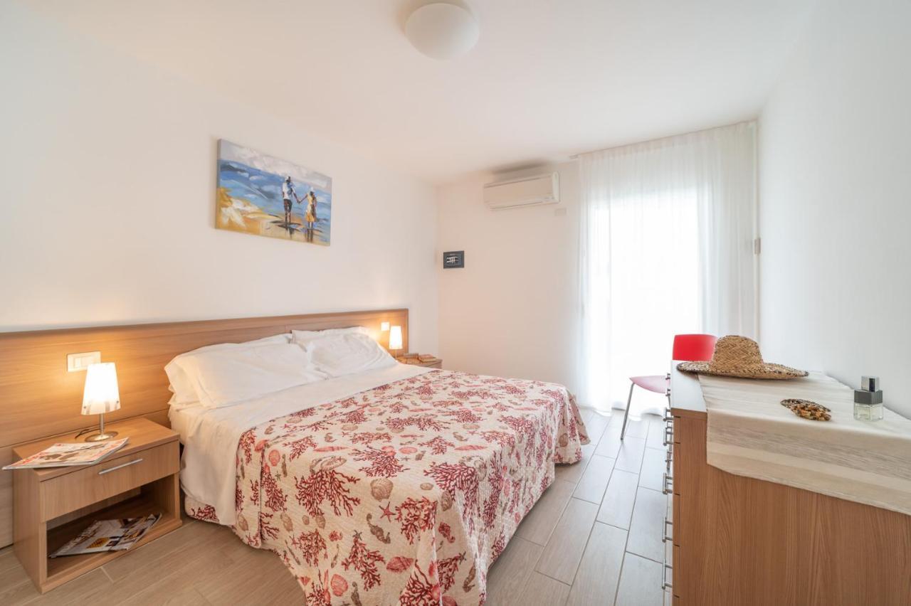 Appartement Residenza Monica à Lignano Sabbiadoro Extérieur photo