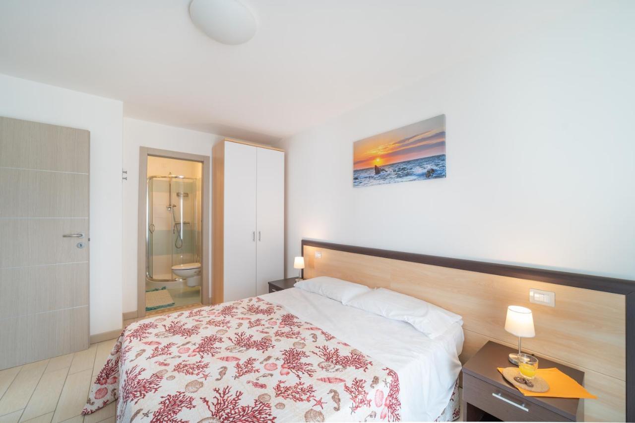 Appartement Residenza Monica à Lignano Sabbiadoro Extérieur photo