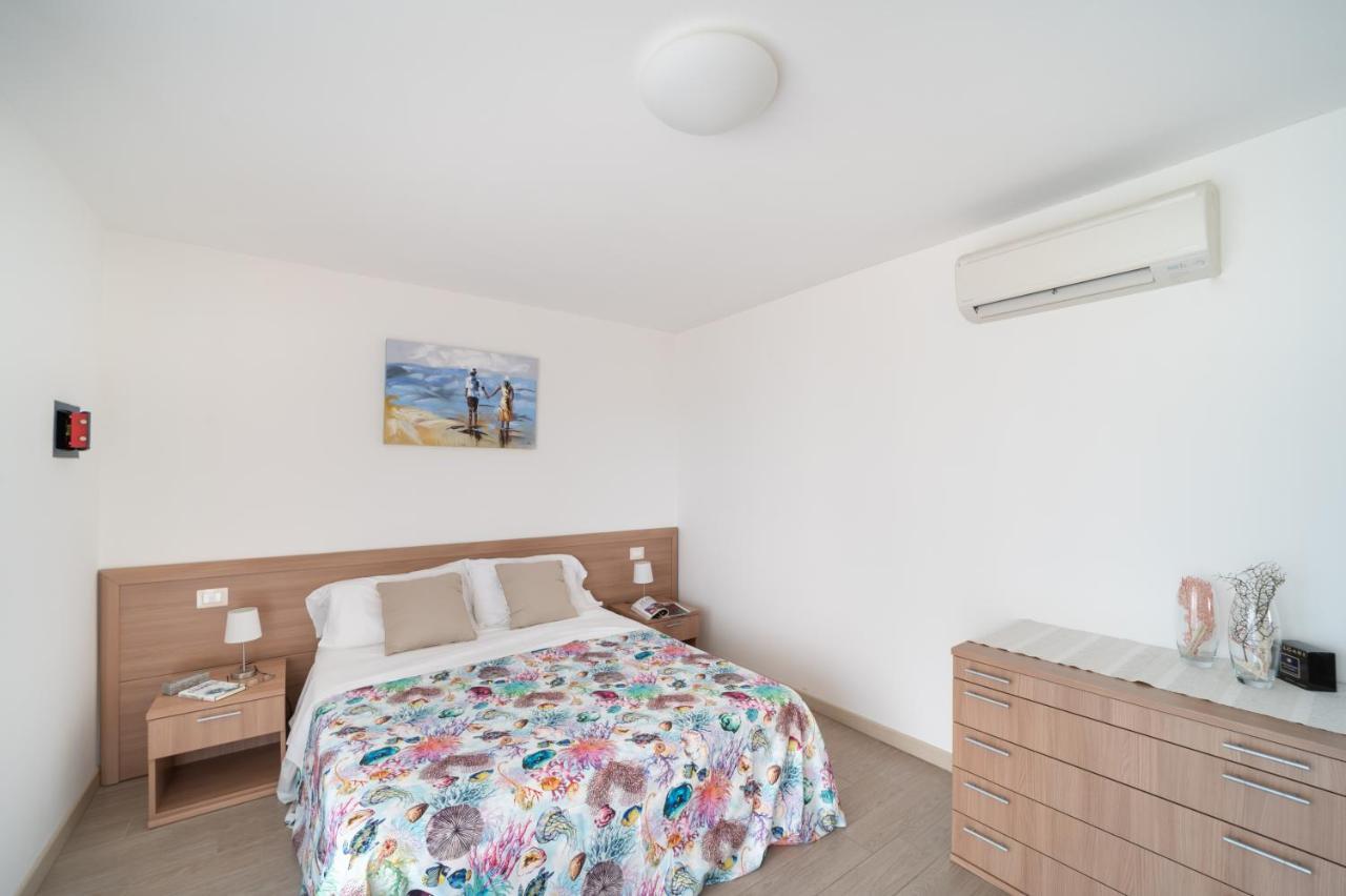 Appartement Residenza Monica à Lignano Sabbiadoro Extérieur photo