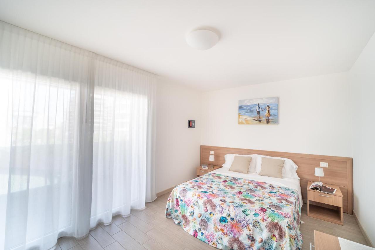 Appartement Residenza Monica à Lignano Sabbiadoro Extérieur photo