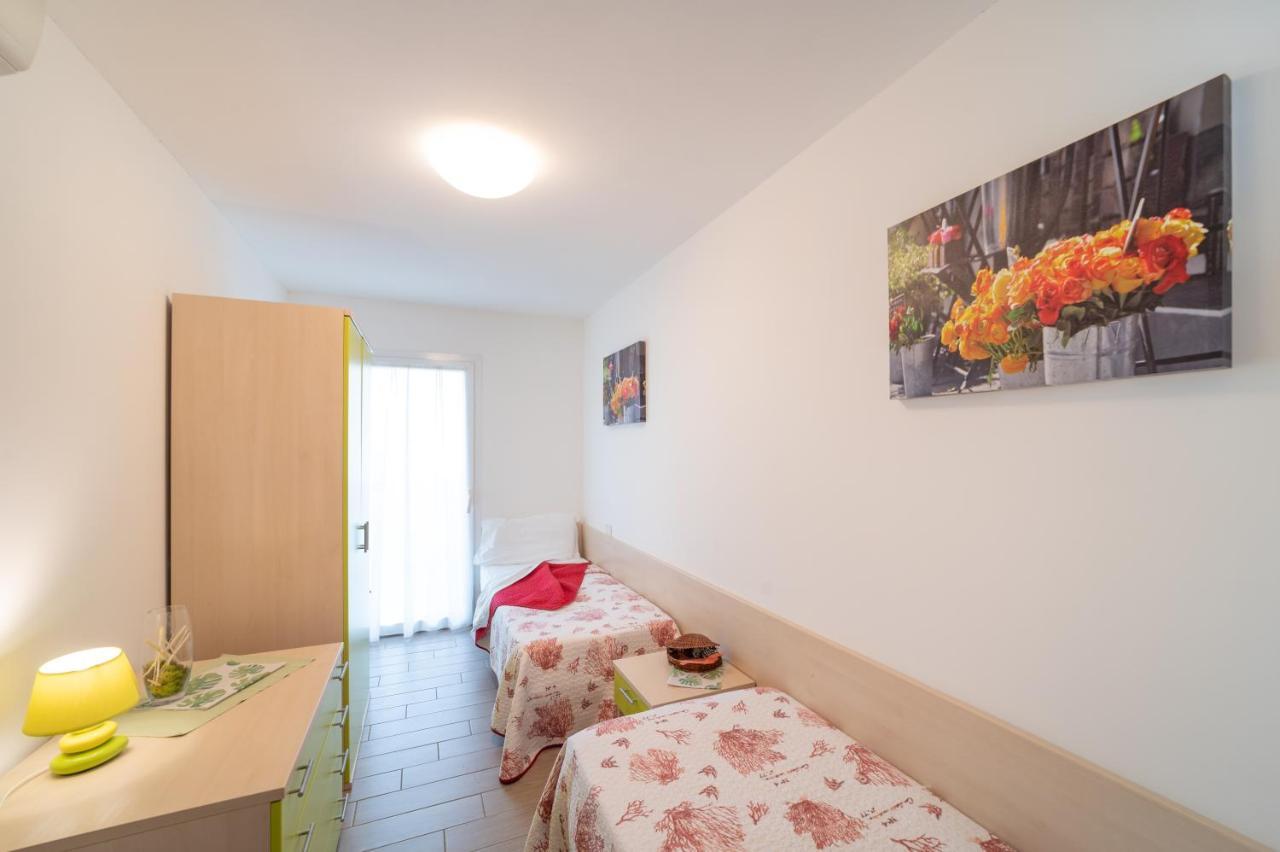 Appartement Residenza Monica à Lignano Sabbiadoro Extérieur photo